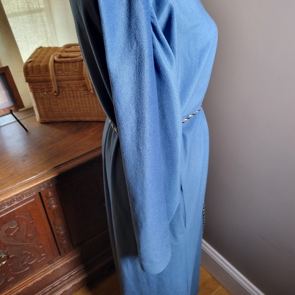 VINTAGE VANITY FAIR BLUE ULTRASUEDE BATHROBE - Picture 11 of 11